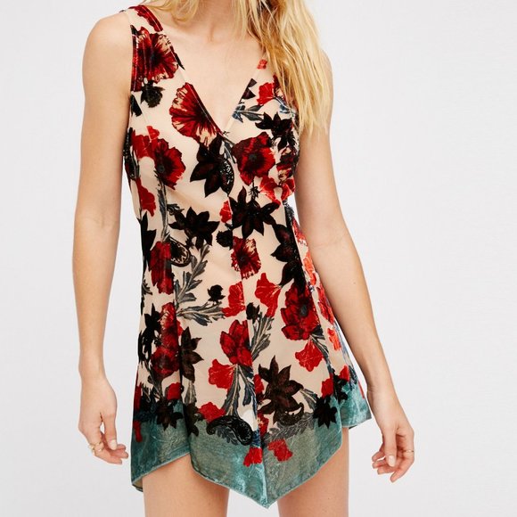 Free People hanky hem slip S
